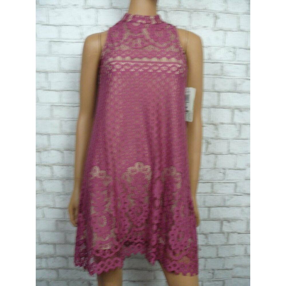 $50 Love Fire Hawthorn Rose & Nude Eyelash Lace Mock Neck Shift Dress XS NWT